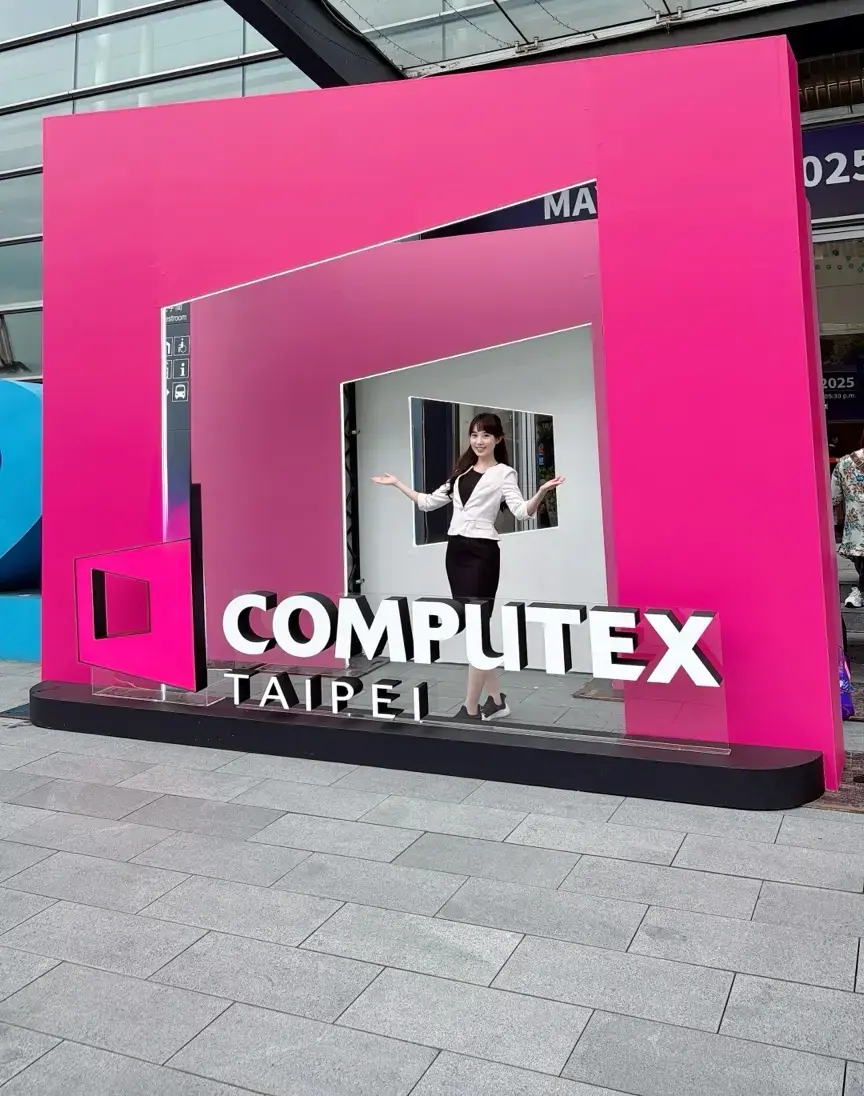 國際電腦展 COMPUTEX 中英文主持人
